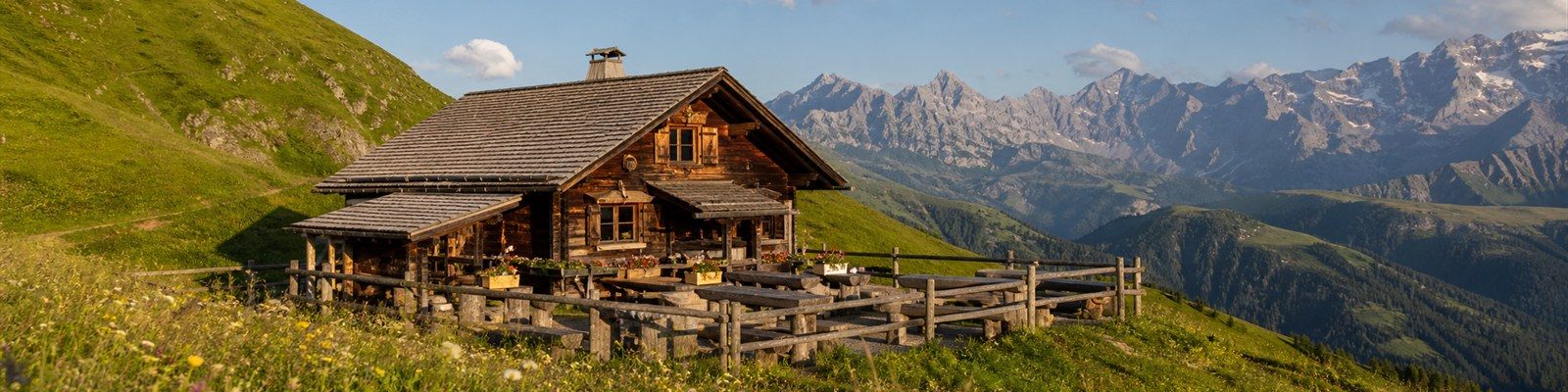 Restaurant d'alpage · Cuisine du terroir - Refuge de Taveyanne